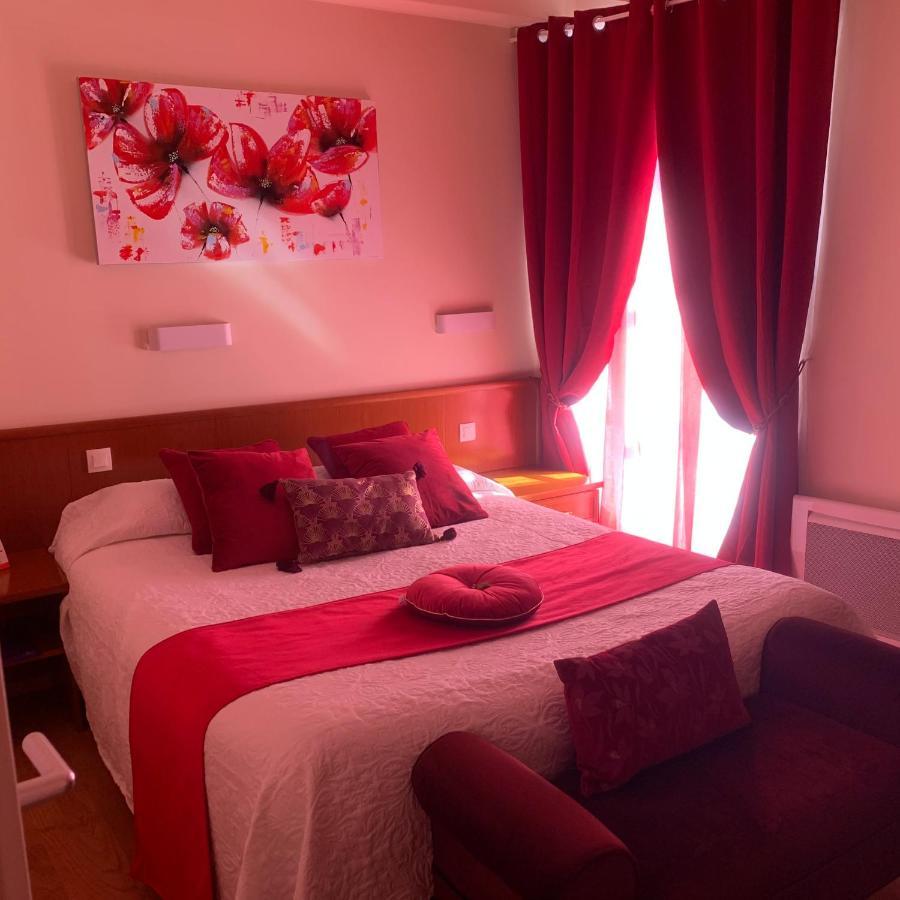 Auberge Du Cheval Blanc Beaumont-Pied-de-Boeuf  Esterno foto