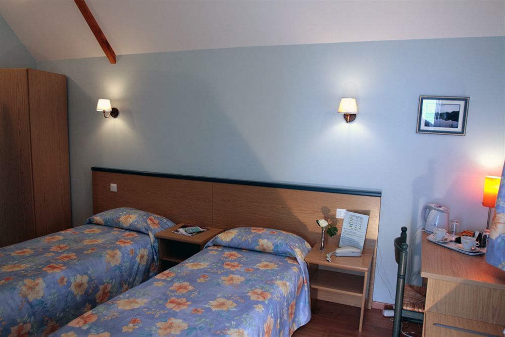 Auberge Du Cheval Blanc Beaumont-Pied-de-Boeuf  Esterno foto